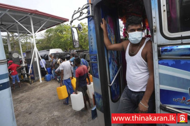இ.போ.ச. டிப்போக்கள் மூலம் தனியார் பஸ்களுக்கு எரிபொருள் விநியோகம்-Fuel Shortage-Fuel Distribution to Private Buses by SLTB Shed-Sri Lanka-Bus