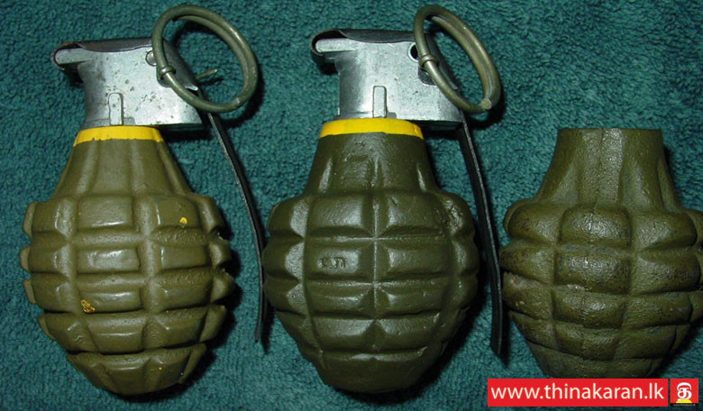 கைக்குண்டுகள் 21, வாள் 6 உடன் மோதறையில் மூவர் கைது-3 Arrested with 21 Low Velocity Grenades-Swords-Modara-Mutwal