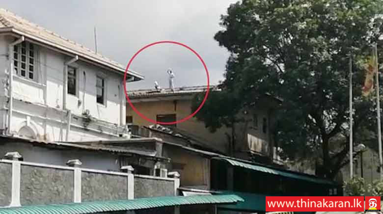 தம்மையும் விடுவிக்குமாறு மரண தண்டனை கைதிகள் போராட்டம்-2 Inmates on Welikda Roof Top-Protest