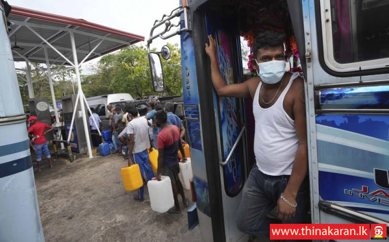 இ.போ.ச. டிப்போக்கள் மூலம் தனியார் பஸ்களுக்கு எரிபொருள் விநியோகம்-Fuel Shortage-Fuel Distribution to Private Buses by SLTB Shed-Sri Lanka-Bus